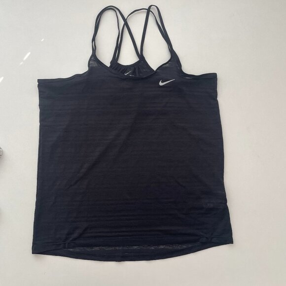 Bundle of 5 Nike Tops - Picture 5 of 16